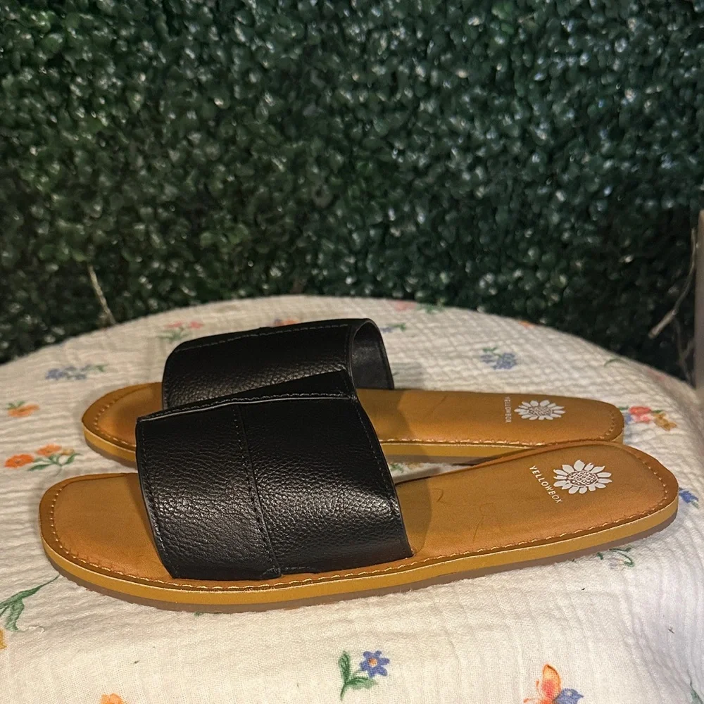 Yellow Box  Black and Tan Slide Sandals - Picture 3 of 3